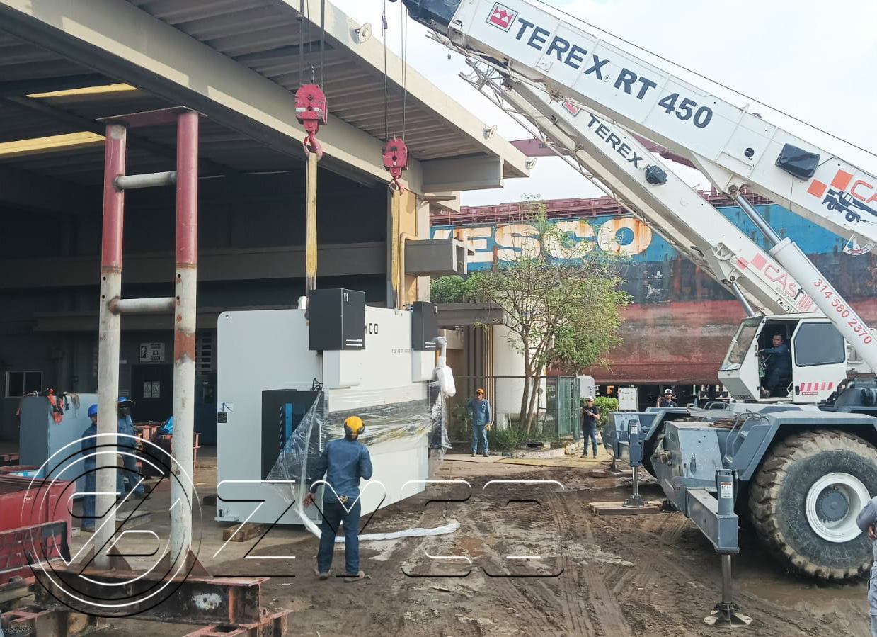 Ordinary hydraulic plate bending machine